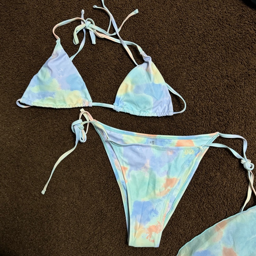 Pastel Tie Dye Bikini Set 👙 with small coverup